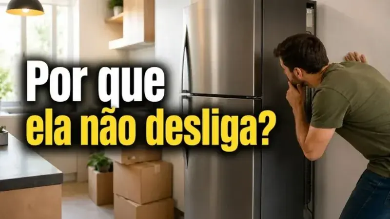 Pessoa observando geladeira que funciona sem desligar